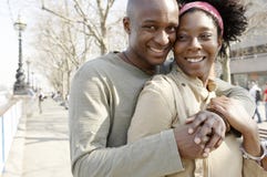 Portrait des couples de touristes à Londres. image stock Portrait des couples de touristes à Londres. image stock