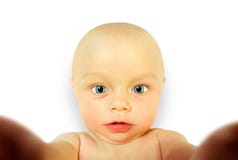 Portrait du petit bébé garçon qui fait le selfie photo libre de droits Portrait du petit bébé garçon qui fait le selfie photo libre de droits
