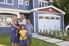 Portrait Of Family Standing Outside House royalty free stock photos Portrait Of Family Standing Outside House royalty free stock photos