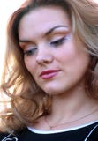 Portret marzycielski blondynki zbliżenie. Obraz Stock Portret marzycielski blondynki zbliżenie. Obraz Stock