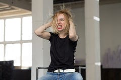 Portret van een Nrvous-Vrouw royalty-vrije stock fotografie Portret van een Nrvous-Vrouw royalty-vrije stock fotografie