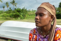 Porträt einer jungen Frau des Papuan, Rabaul, Neu-Guinea stockfotos Porträt einer jungen Frau des Papuan, Rabaul, Neu-Guinea stockfotos