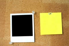 Post-it e polaroid in bianco Post-it e polaroid in bianco