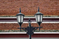 Posta della lampada di vecchio stile a Bangkok, Tailandia fotografia stock libera da diritti Posta della lampada di vecchio stile a Bangkok, Tailandia fotografia stock libera da diritti