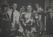 Povos que jogam no casino imagens de stock royalty free Povos que jogam no casino imagens de stock royalty free