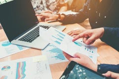 Praca zespołowa biznesu drużyny Początkowy spotkanie pracuje nowego biznesowego proj obrazy royalty free Praca zespołowa biznesu drużyny Początkowy spotkanie pracuje nowego biznesowego proj obrazy royalty free