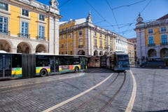 Pracaen gör Comercio av den Lissabon staden, Portugal Arkivfoto Pracaen gör Comercio av den Lissabon staden, Portugal Arkivfoto