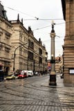 Praga, republika czech, Styczeń 2015 Widok ulica w centrum, piękna kolumna z lampami na kącie obraz royalty free Praga, republika czech, Styczeń 2015 Widok ulica w centrum, piękna kolumna z lampami na kącie obraz royalty free