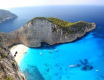 Praia famosa de Navagio, Zakynthos, Greece imagens de stock royalty free Praia famosa de Navagio, Zakynthos, Greece imagens de stock royalty free
