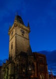 Praça da cidade velha em Praga, República Checa na noite foto de stock Praça da cidade velha em Praga, República Checa na noite foto de stock