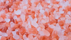 Primer de la sal del rosa de Crystal Himalayan almacen de metraje de vídeo Primer de la sal del rosa de Crystal Himalayan almacen de metraje de vídeo