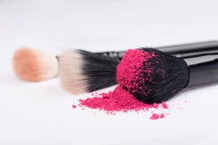 Primer del cepillo profesional del maquillaje con fotografía de archivo libre de regalías Primer del cepillo profesional del maquillaje con fotografía de archivo libre de regalías