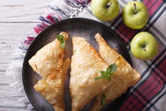 Primer hecho en casa delicioso del volumen de ventas de la empanada de manzana top horizontal VI foto de archivo Primer hecho en casa delicioso del volumen de ventas de la empanada de manzana top horizontal VI foto de archivo