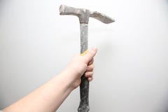 Prise d'homme dans les outils de bricolage photo stock Prise d'homme dans les outils de bricolage photo stock