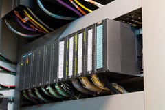 Programmerbar logikcontroler för PLC, denna bildshow hårt binda Co royaltyfri foto Programmerbar logikcontroler för PLC, denna bildshow hårt binda Co royaltyfri foto