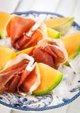 Prosciutto avec le melon Photo libre de droits Prosciutto avec le melon Photo libre de droits