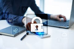 Protección de datos, seguridad cibernética, seguridad de la información y encripción tecnología de Internet y concepto del negoci imágenes de archivo libres de regalías Protección de datos, seguridad cibernética, seguridad de la información y encripción tecnología de Internet y concepto del negoci imágenes de archivo libres de regalías