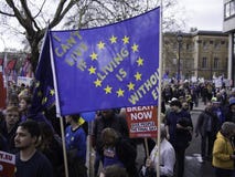 Protestataires pendant l'anti d?monstration de Brexit, Londres, mars 2019 images libres de droits Protestataires pendant l'anti d?monstration de Brexit, Londres, mars 2019 images libres de droits