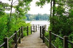 Przejście most nad jezioro michigan boardwalk zdjęcie royalty free Przejście most nad jezioro michigan boardwalk zdjęcie royalty free