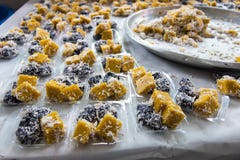 Pudding noir de bonbon à noix de coco Photo stock Pudding noir de bonbon à noix de coco Photo stock