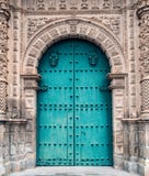 Puerta o entrada a la catedral antigua de Cajamarca Perú foto de archivo libre de regalías Puerta o entrada a la catedral antigua de Cajamarca Perú foto de archivo libre de regalías