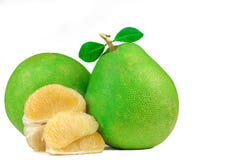 Pulpa del pomelo sin las semillas aisladas en el fondo blanco Fruta del pomelo de Tailandia Fuente natural de vitamina C y de pot foto de archivo libre de regalías Pulpa del pomelo sin las semillas aisladas en el fondo blanco Fruta del pomelo de Tailandia Fuente natural de vitamina C y de pot foto de archivo libre de regalías