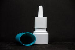 Pulverizador para drogas no fundo preto fotos de stock Pulverizador para drogas no fundo preto fotos de stock