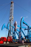 PUMPENDES SCHMIERÖL stockbild PUMPENDES SCHMIERÖL stockbild