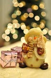 Pupazzo di neve dall'albero di Natale fotografia stock Pupazzo di neve dall'albero di Natale fotografia stock