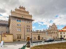 Quadrado de Hradcany, palácio de Schwarzenberg, Praga imagem de stock royalty free Quadrado de Hradcany, palácio de Schwarzenberg, Praga imagem de stock royalty free