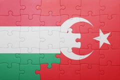 Raadsel met de nationale vlag van Turkije en Hongarije stock foto's Raadsel met de nationale vlag van Turkije en Hongarije stock foto's