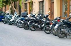 Rad av motorcyklar fotografering för bildbyråer Rad av motorcyklar fotografering för bildbyråer