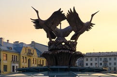 Ranku widok fontanna na niezależność kwadracie, Minsk, Białoruś obrazy royalty free Ranku widok fontanna na niezależność kwadracie, Minsk, Białoruś obrazy royalty free