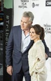 Ray Liotta Lombardo i Silvia Przyjeżdżamy dla dnia premierego przy 2017 Tribeca Ekranowym festiwalem fotografia royalty free Ray Liotta Lombardo i Silvia Przyjeżdżamy dla dnia premierego przy 2017 Tribeca Ekranowym festiwalem fotografia royalty free