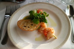 Re infilzato Prawns in Aeoli fotografia stock libera da diritti Re infilzato Prawns in Aeoli fotografia stock libera da diritti