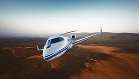 Realistisch Generisch het Ontwerp Privé Vliegtuig Jet Flying Over van de Foto Wit Luxe de Bergen Lege blauwe hemel met zon bij Stock Afbeelding Realistisch Generisch het Ontwerp Privé Vliegtuig Jet Flying Over van de Foto Wit Luxe de Bergen Lege blauwe hemel met zon bij Stock Afbeelding