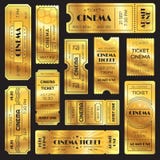 Realistische goldene Showkarte Alte erstklassige Kinoeintrittskarten Goldaufnahme in Kino- oder Unterhaltungsshows lizenzfreie abbildung Realistische goldene Showkarte Alte erstklassige Kinoeintrittskarten Goldaufnahme in Kino- oder Unterhaltungsshows lizenzfreie abbildung