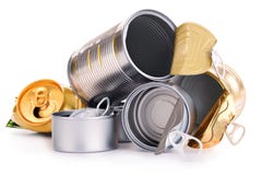 Recyclebarer Abfall, welche aus Metalldosen auf Weiß besteht stockbilder Recyclebarer Abfall, welche aus Metalldosen auf Weiß besteht stockbilder