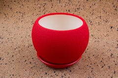 Red empty flower pot on the wooden background royalty free stock image Red empty flower pot on the wooden background royalty free stock image