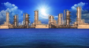 Refinery Factory In Industry Estate Royalty Free Stock Photos