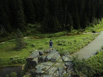 Regard au-dessus de la forêt du nord de l'Idaho photographie stock libre de droits Regard au-dessus de la forêt du nord de l'Idaho photographie stock libre de droits