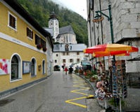 Regnerischer Tag in Hallstatt stockfoto Regnerischer Tag in Hallstatt stockfoto