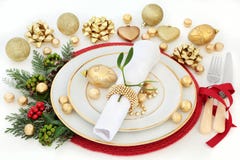 Regolazione della Tabella di cena di Natale Fotografia Stock Libera da Diritti Regolazione della Tabella di cena di Natale Fotografia Stock Libera da Diritti