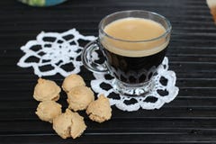 Reizender Tag, Zeit für Kaffee, Frühlingszeit, Muttertag, romantische Farben, Valentinsgrüße stockfotos Reizender Tag, Zeit für Kaffee, Frühlingszeit, Muttertag, romantische Farben, Valentinsgrüße stockfotos