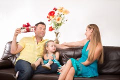 Reizendes Familienportrait Lizenzfreies Stockfoto