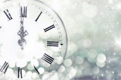 Reloj viejo con las estrellas y los copos de nieve Fotos de archivo