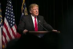 Republikański kandyday na prezydenta Donald J atut