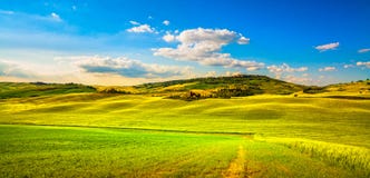 Ressort de la Toscane, village de Pienza et campagne médiévaux Sienne, images stock Ressort de la Toscane, village de Pienza et campagne médiévaux Sienne, images stock