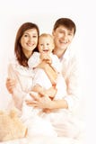 Retrato de la familia, padre y niño del bebé, Parens feliz de la madre imagenes de archivo Retrato de la familia, padre y niño del bebé, Parens feliz de la madre imagenes de archivo