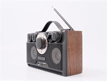 Retro svart radiomottagare med antennen och högtalare arkivbilder Retro svart radiomottagare med antennen och högtalare arkivbilder